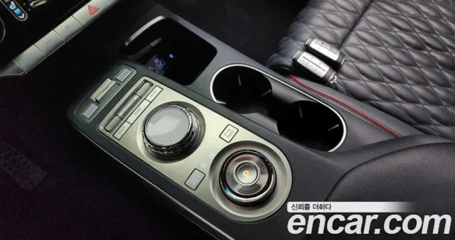 Genesis Gv70 