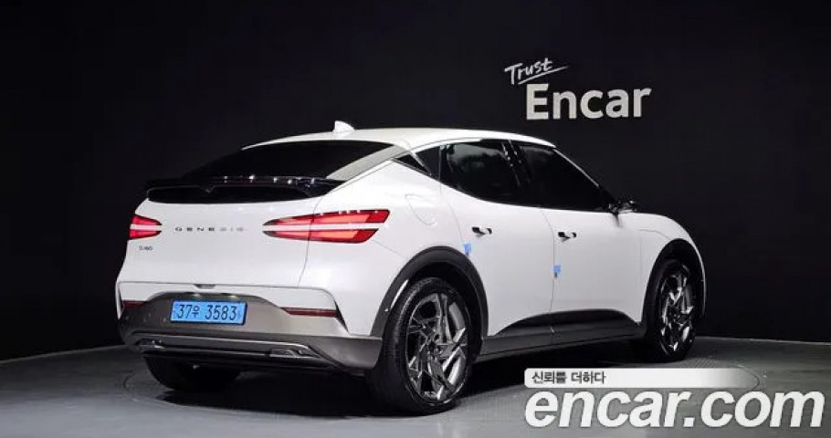 Genesis Gv60 