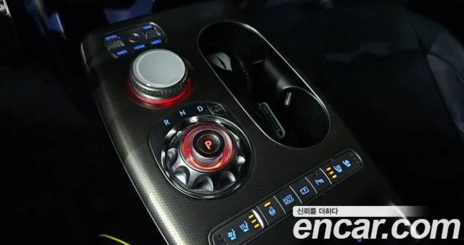 Genesis Gv60 