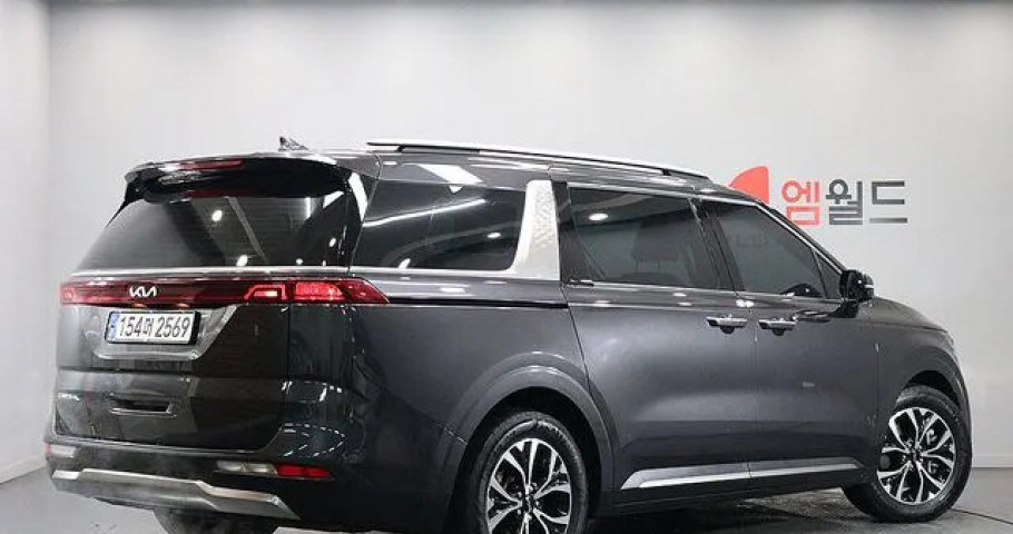 Kia Carnival 