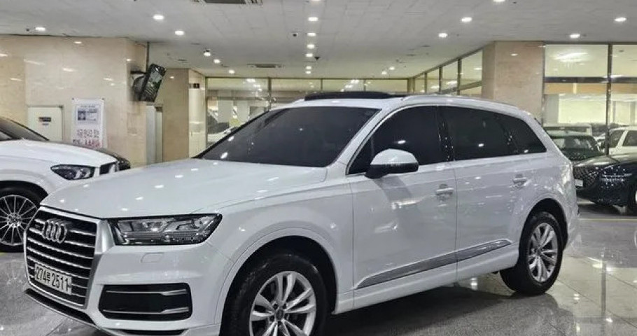 Audi Q7 