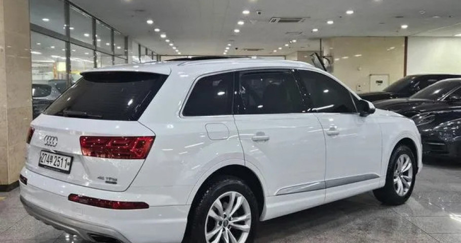 Audi Q7 