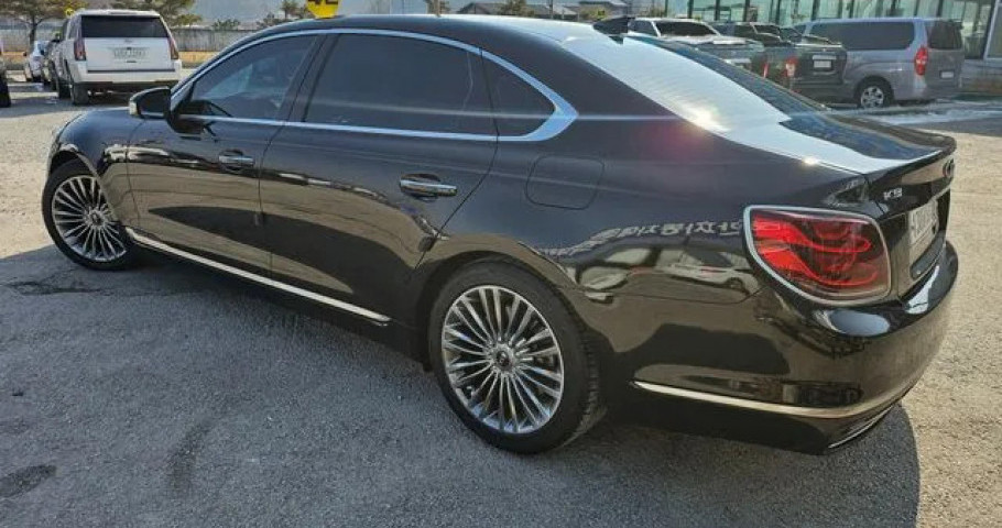 Kia K9 