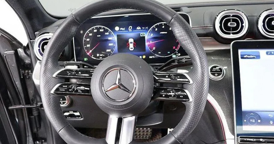 Mercedes-Benz C-Class 