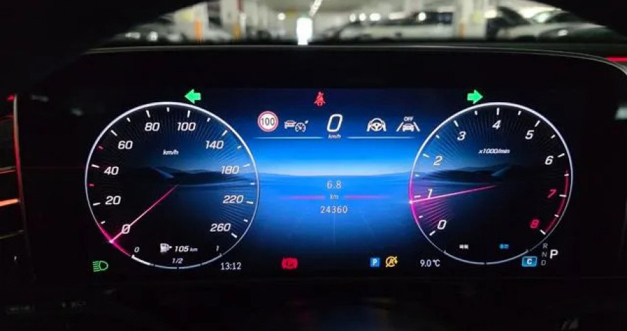 Mercedes-Benz E-Class 