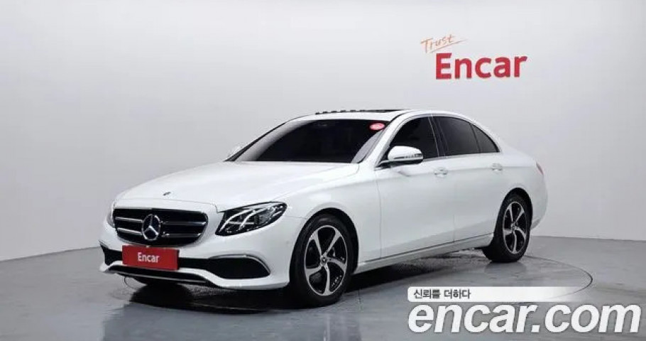 Mercedes-Benz E-Class 