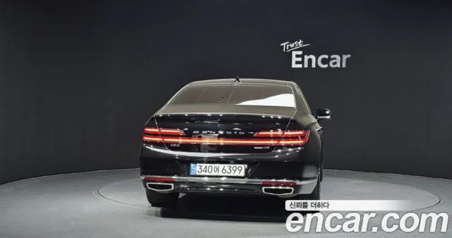 Genesis G90 