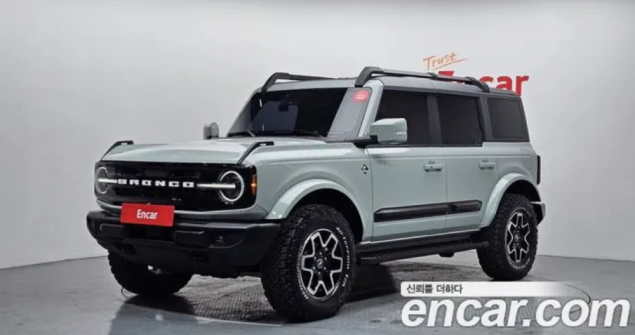 Ford Bronco 
