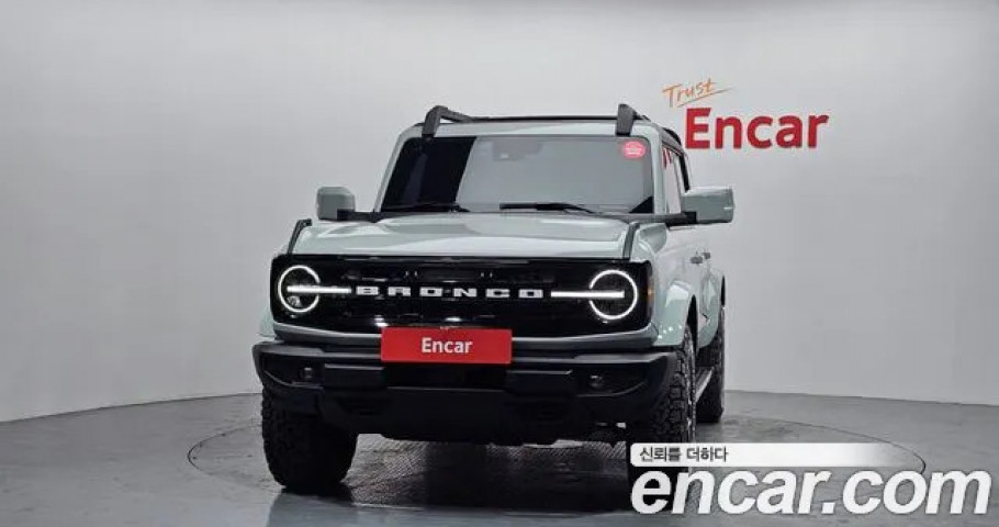 Ford Bronco 