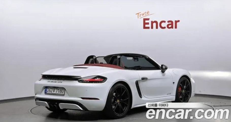 Porsche 718 