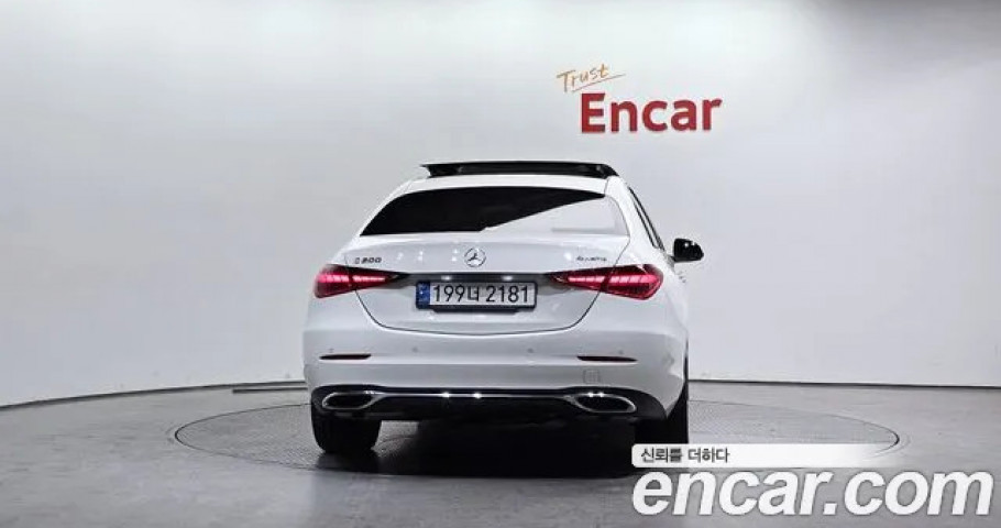Mercedes-Benz C-Class 