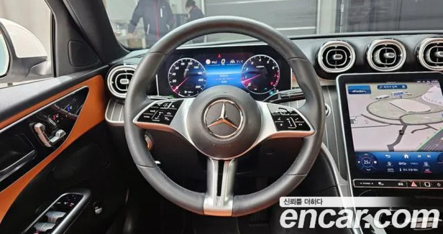 Mercedes-Benz C-Class 