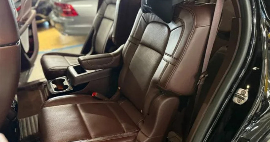 Lincoln Aviator 
