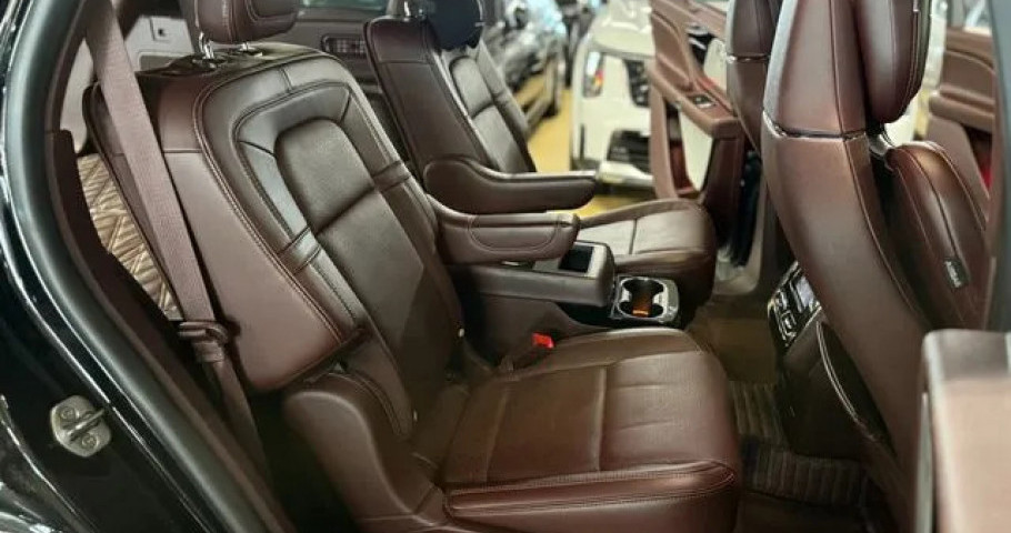 Lincoln Aviator 