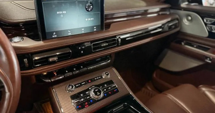 Lincoln Aviator 