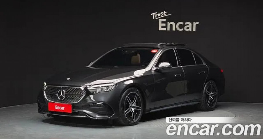 Mercedes-Benz E-Class 