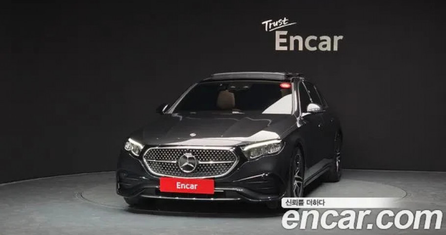 Mercedes-Benz E-Class 