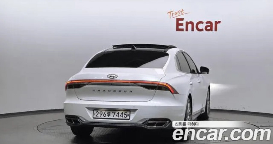 Hyundai Grandeur 