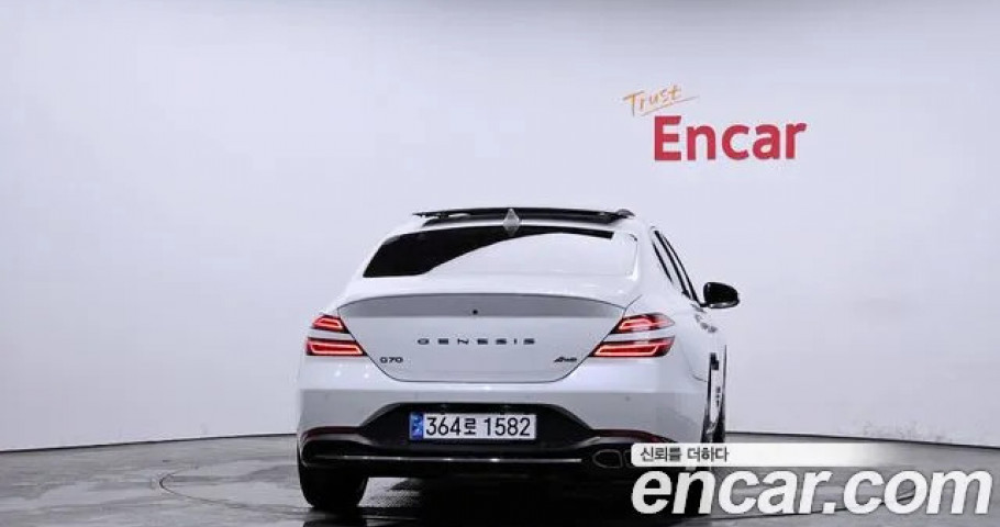 Genesis G70 