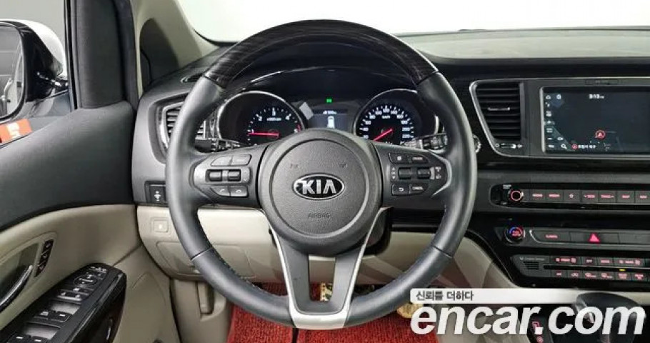 Kia Carnival 