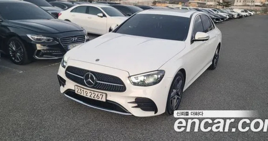 Mercedes-Benz E-Class 