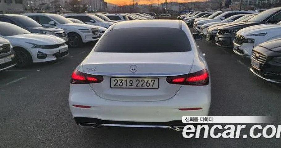 Mercedes-Benz E-Class 