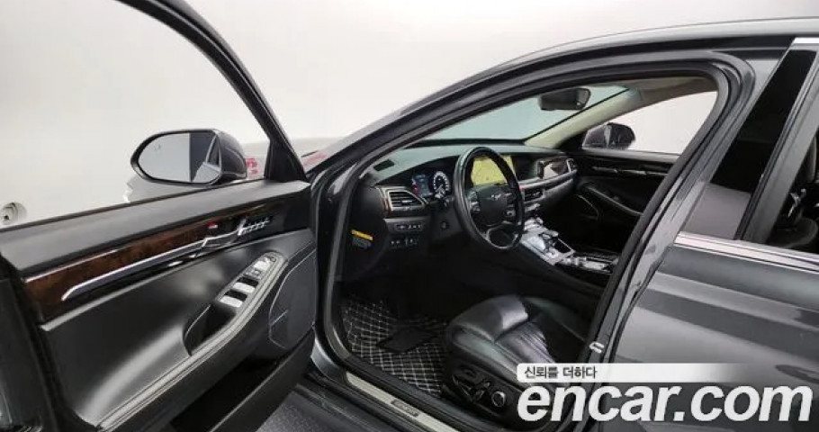 Genesis G90 