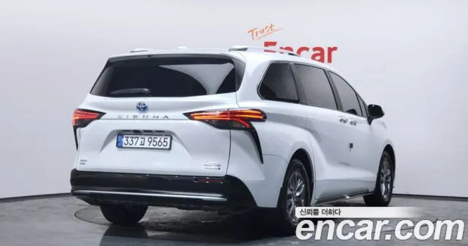 Toyota Sienna 
