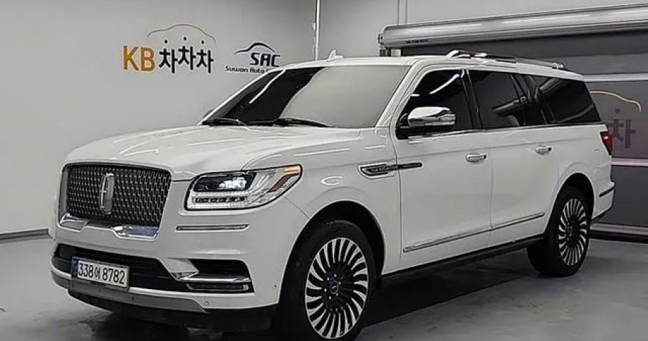 Lincoln Navigator 