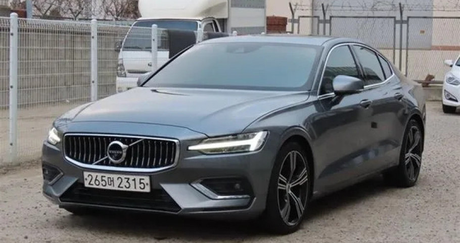Volvo S60 