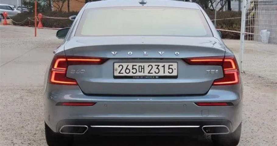 Volvo S60 
