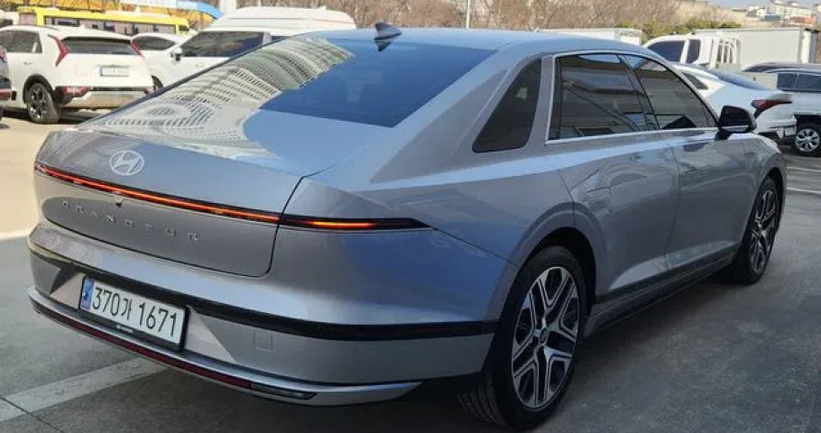 Hyundai Grandeur 