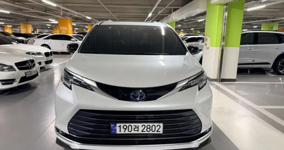 Toyota Sienna 