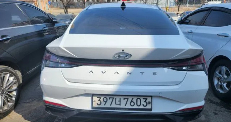 Hyundai Avante 