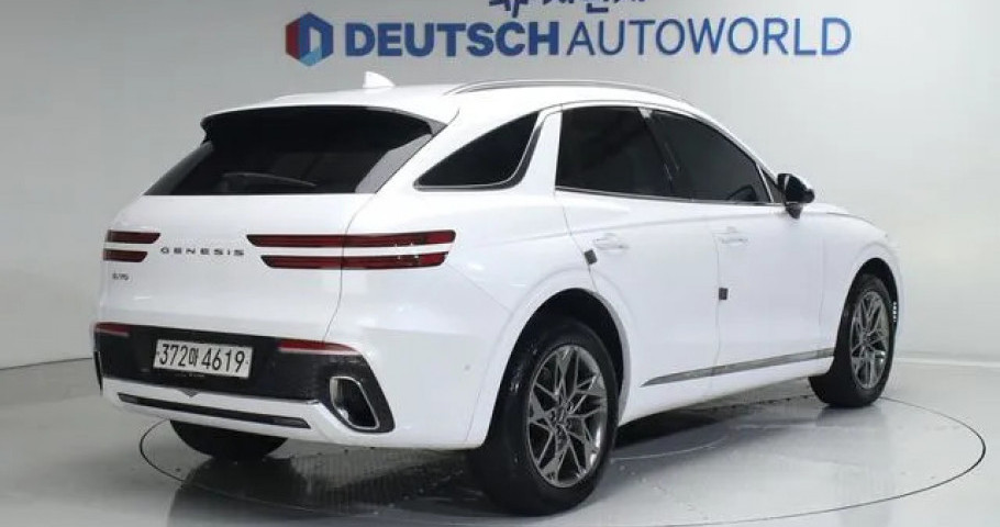 Genesis Gv70 