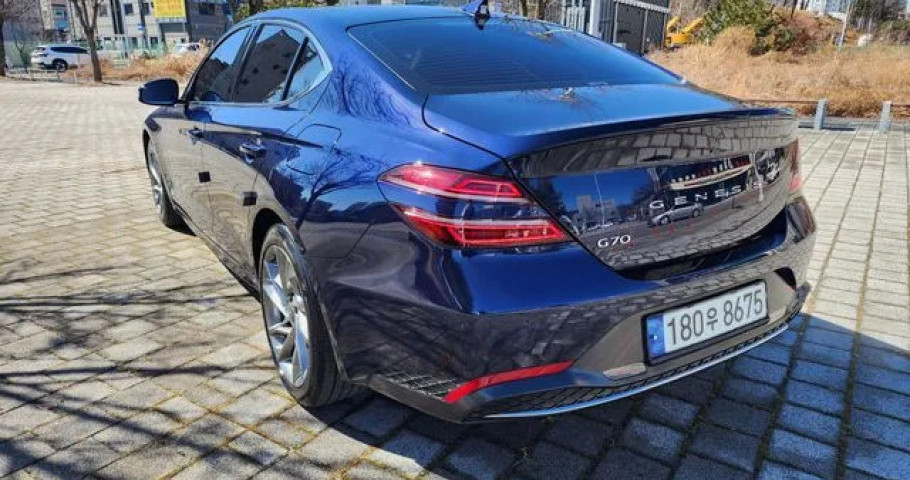 Genesis G70 