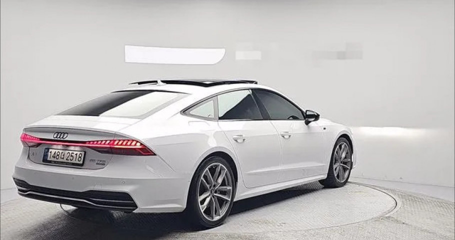 Audi A7 