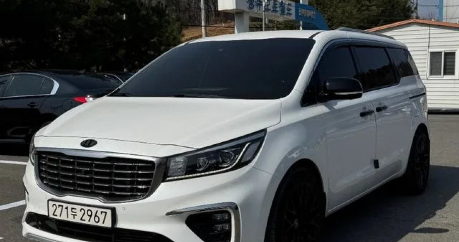 Kia Carnival 