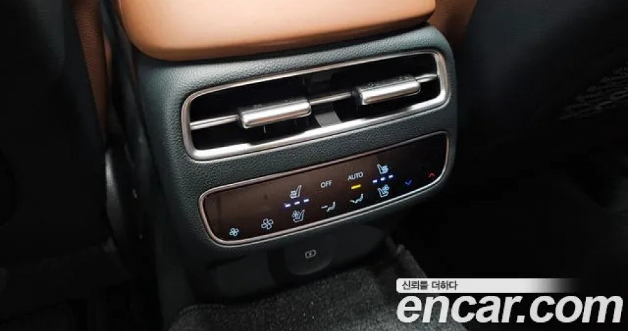 Genesis Gv70 