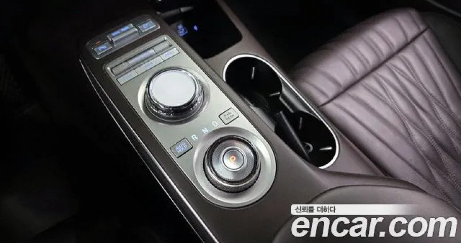 Genesis Gv70 