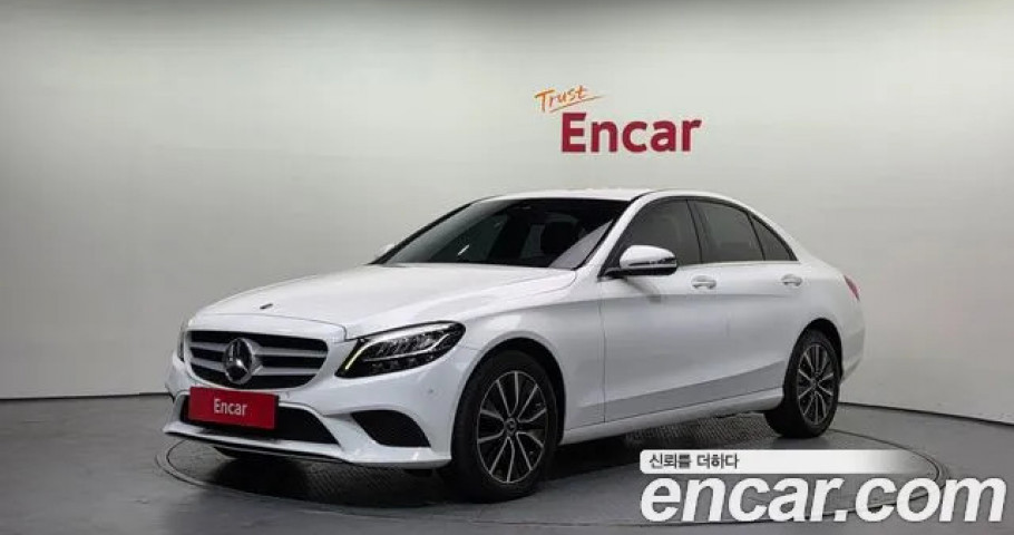 Mercedes-Benz C-Class 