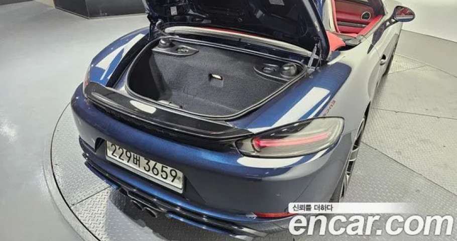 Porsche 718 