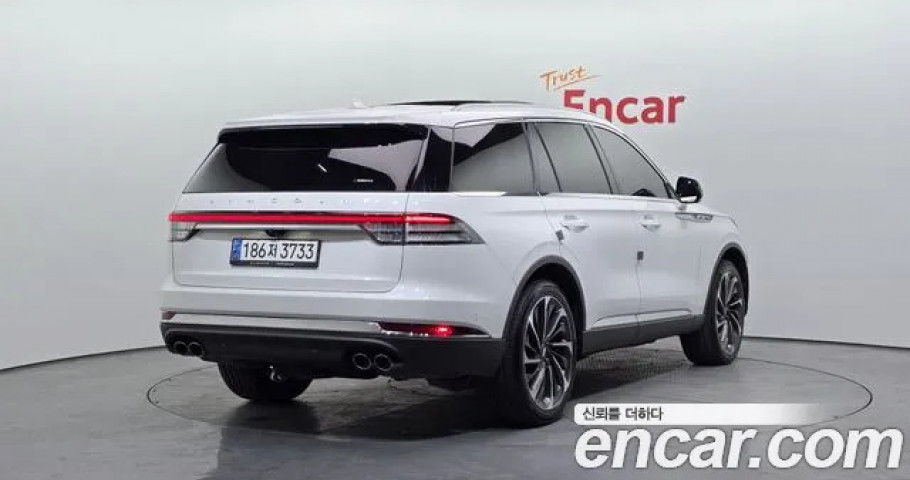 Lincoln Aviator 