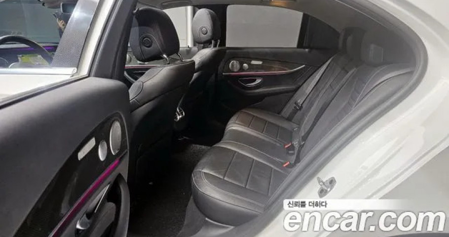 Mercedes-Benz E-Class 