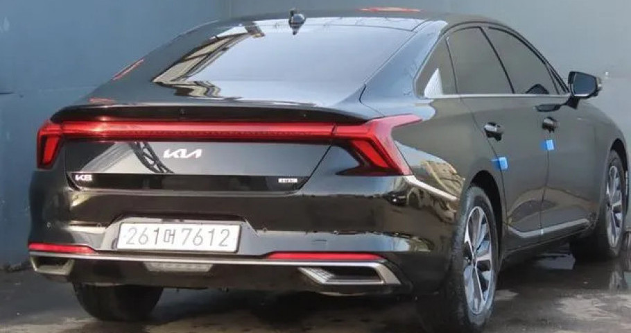 Kia K8 
