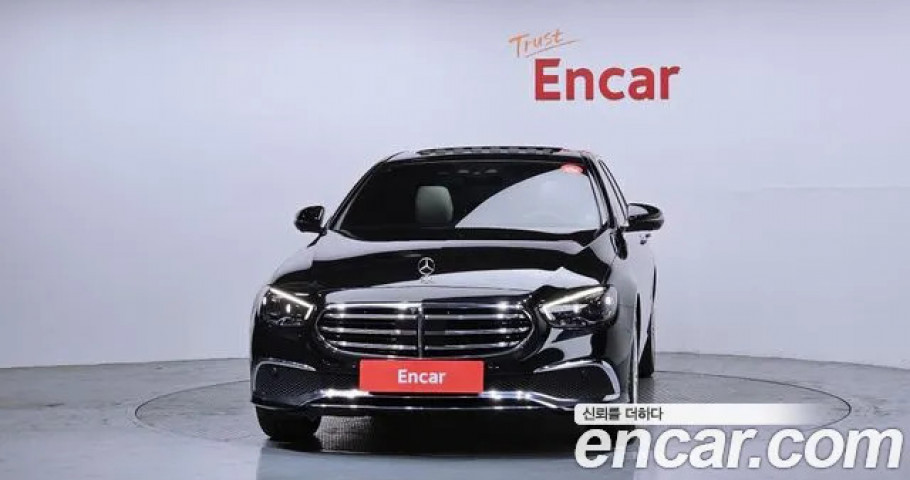 Mercedes-Benz E-Class 