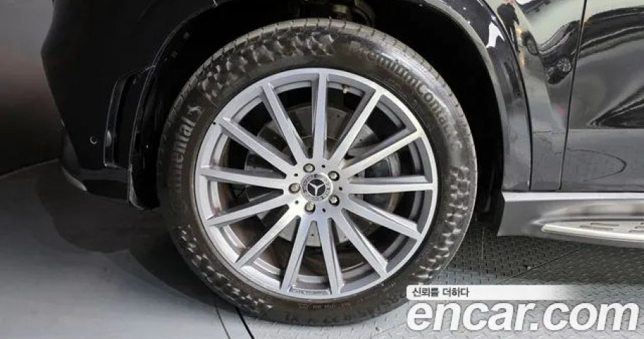 Mercedes-Benz Gls-Class 