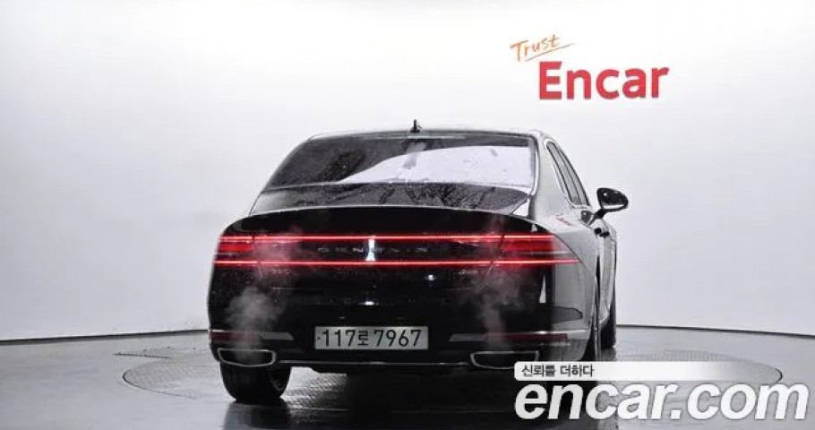 Genesis G90 