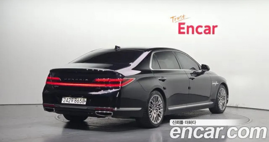Genesis G90 