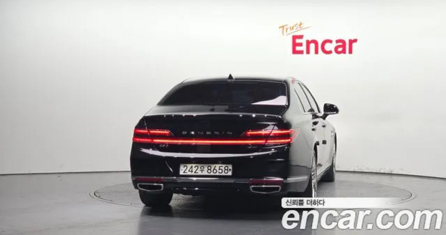 Genesis G90 